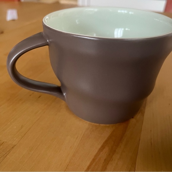 Starbucks Swirl 2 Coffee Mugs Matte Grey 2014 Limited Collectible 12oz Cups - Picture 3 of 8